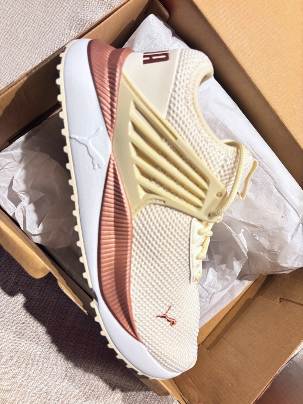 NIB PUMA Pacer Future Shine Sneaker Lux Beige Rose Gold Size 9W